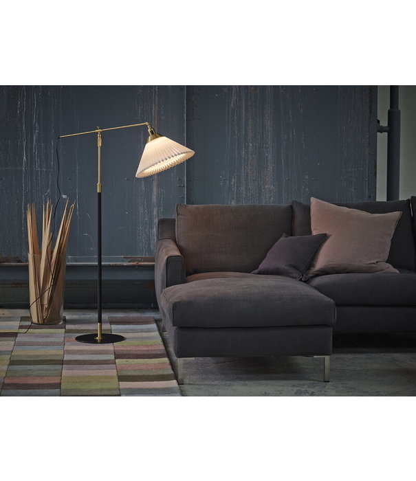 Le klint  Model 349 Floor Lamp brass, black base