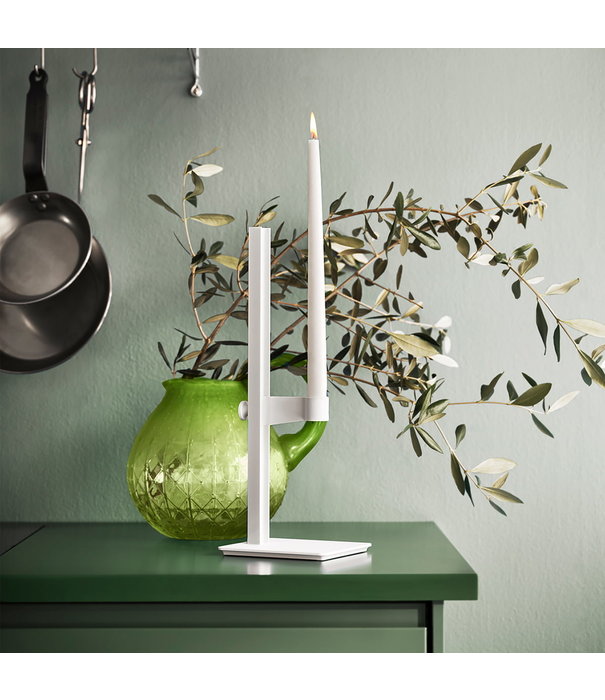 String  String  Museum kandelaar