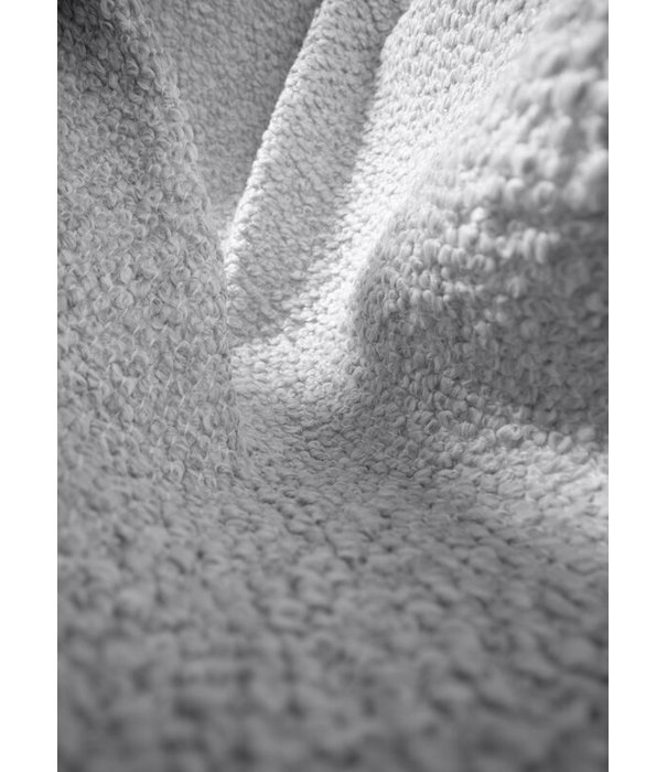 Gubi  Gubi Pacha Outdoor Lounge Chair Libera 003, swivel base