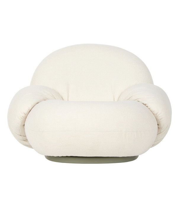 Gubi  Pacha Outdoor Lounge Chair with armrest Lorkey 40, swivel base