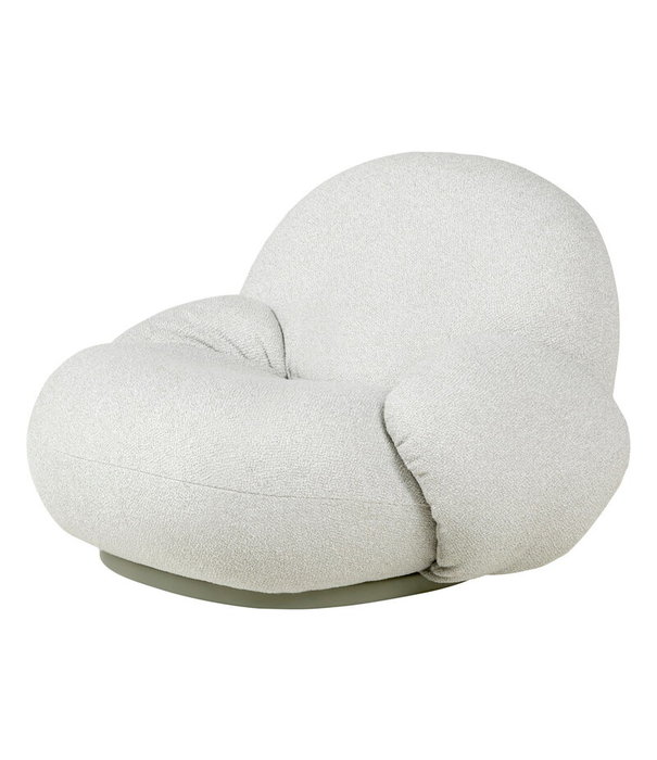 Gubi  Pacha Outdoor Lounge Chair with armrest Libera 003, swivel base