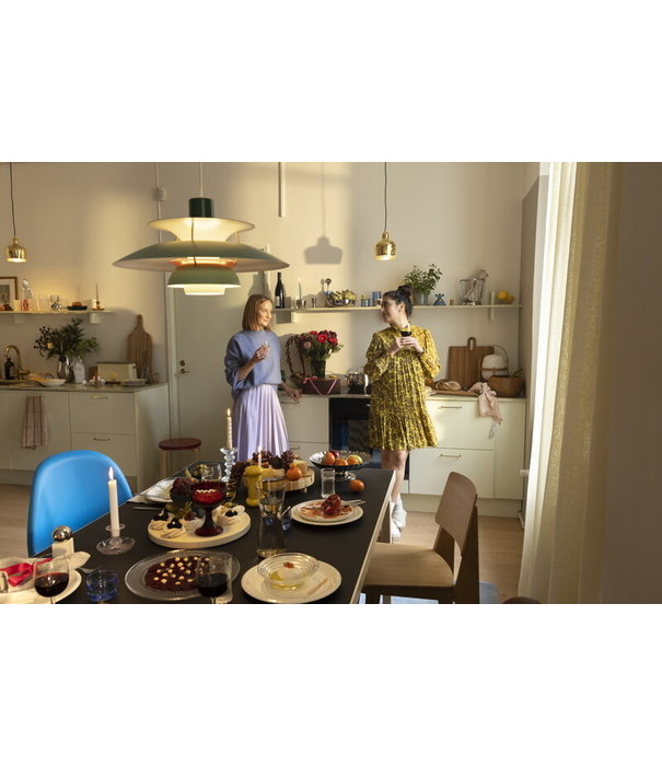 Vitra  Vitra Standard Eetkamerstoel naturel eiken, Japans rood poten