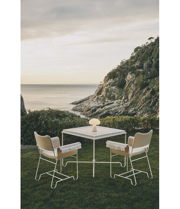 Gubi  Gubi Tropique Dining Table classic white