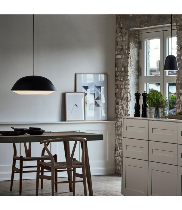 Le klint  Model 155 Caché Pendant medium black