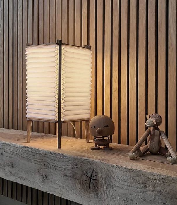 Le klint  Le Klint: Bee Hive medium table lamp