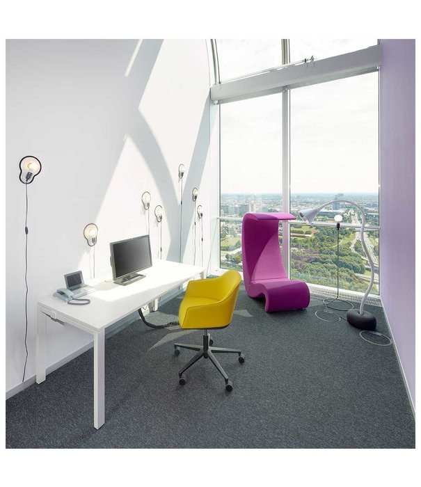 Vitra  Vitra Softshell Bureaustoel gestoffeerd , zwart onderstel met wielen