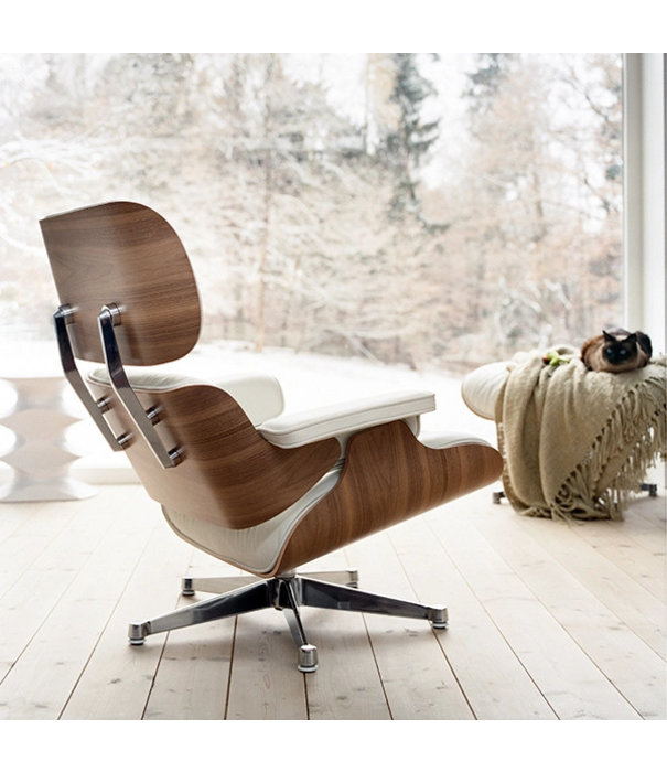 Vitra  Vitra - Eames lounge chair ottoman walnoot, white edition