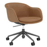 Muuto Fiber Conference Armstoel cognac leer, swivel met gaslift, kantelbaar en wielen