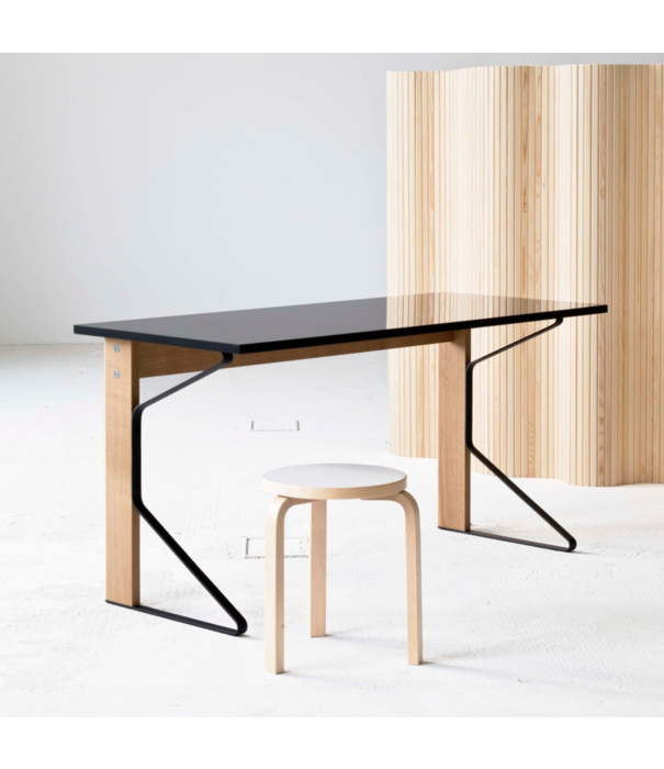 Artek  Artek - Kaari Desk REB 005  bureau zwart eiken, zwart Linoleum