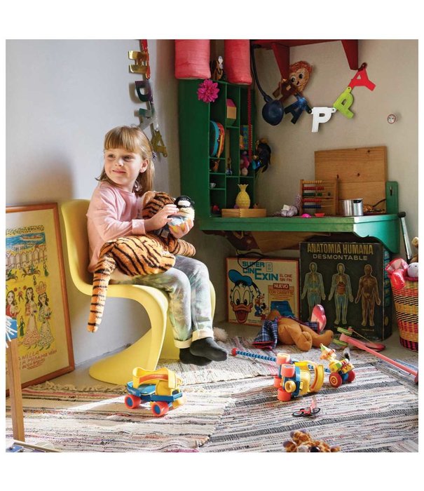 Vitra  Vitra Panton Junior Stoel soft mint