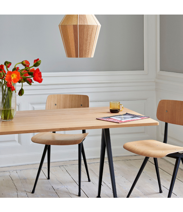 Hay  Pyramid 02 Eettafel gelakt eiken, beige voet 190cm