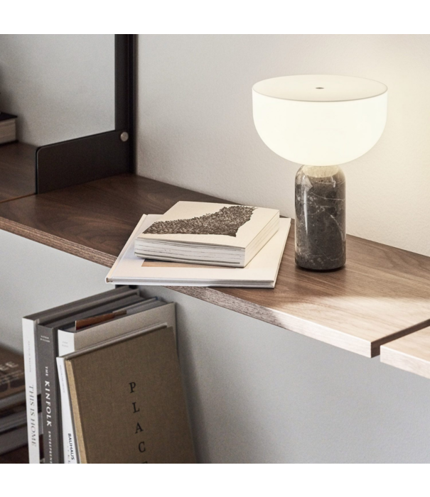 New Works  New Works - Kizu portable tafel lamp - grijs marmer