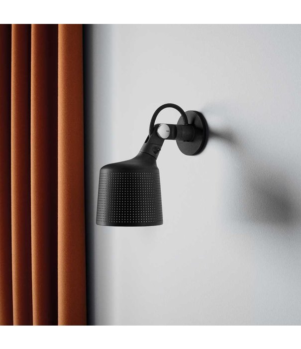 Vipp  524 Wandlamp zwart