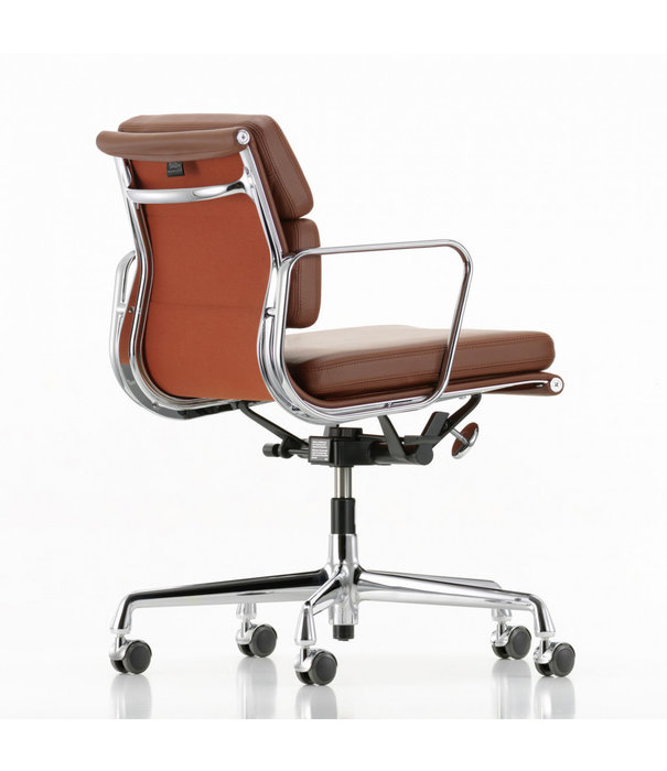 Vitra  Soft Pad Chair EA 217 bureaustoel, cognac leer