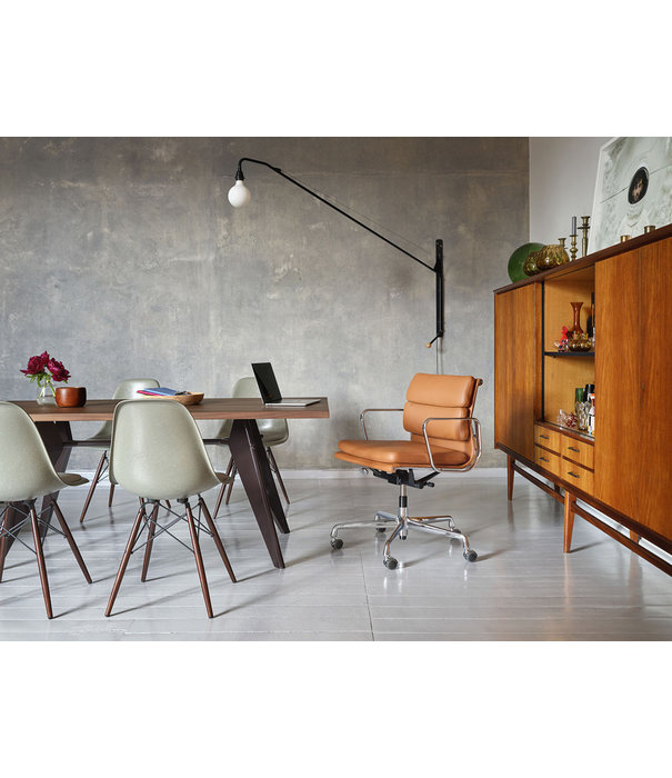 Vitra  Soft Pad Chair EA 217 bureaustoel gepolijst, snow leer