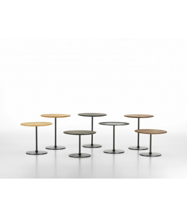 Vitra  Vitra - Occasional Low table chocolade, chocolade onderstel