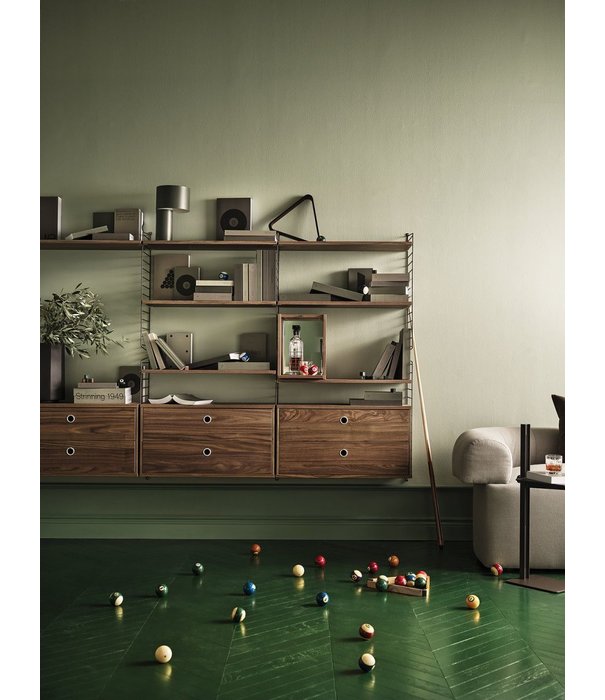 String  Furniture String System Collection - Tiny Cabinet walnoot, luik deur