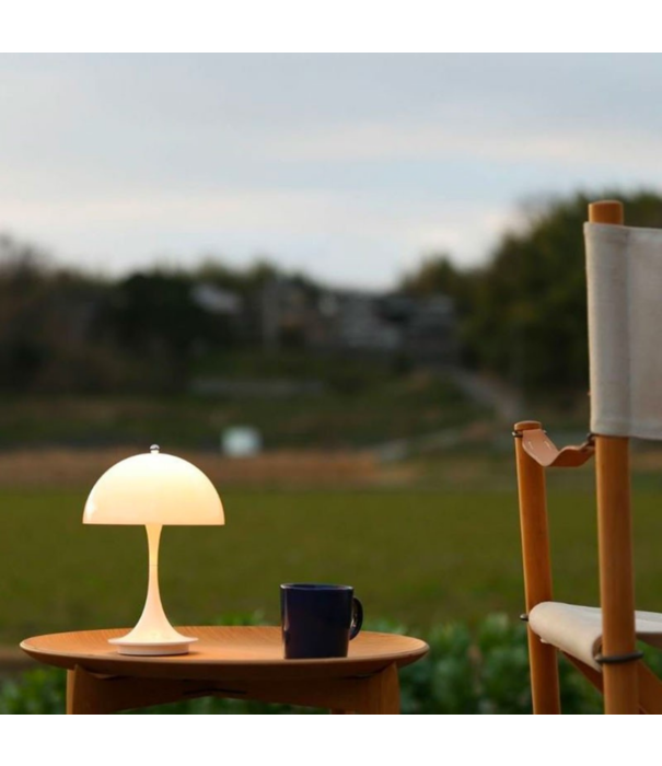 Louis Poulsen  Louis Poulsen - Panthella 160 Portable wit opaal acryl