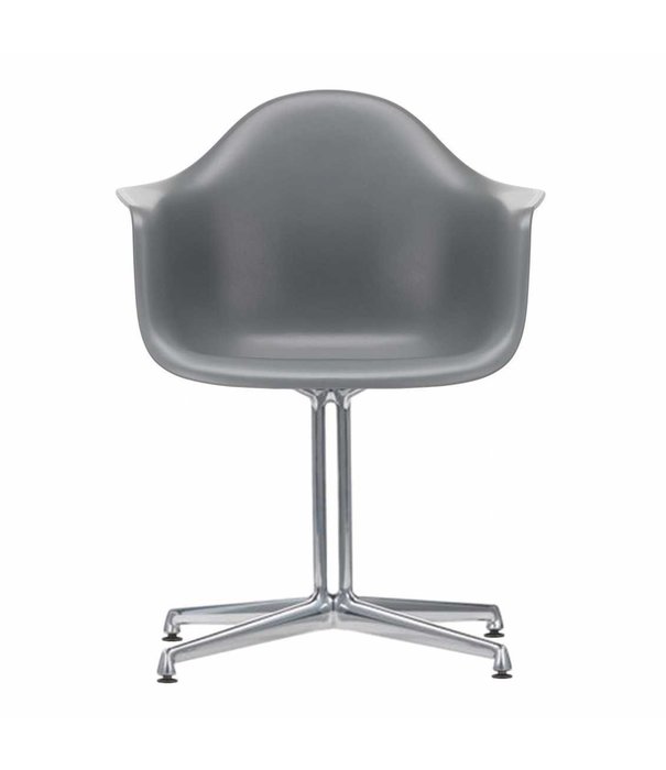 Vitra  Vitra Eames DAL Dining Chair w. arm,  polished base