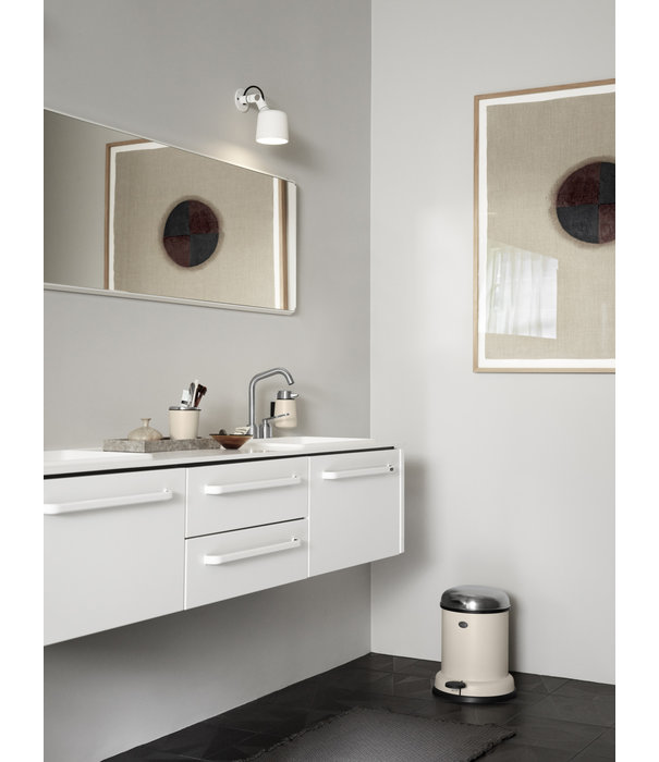 Vipp   9 soap dispenser beige