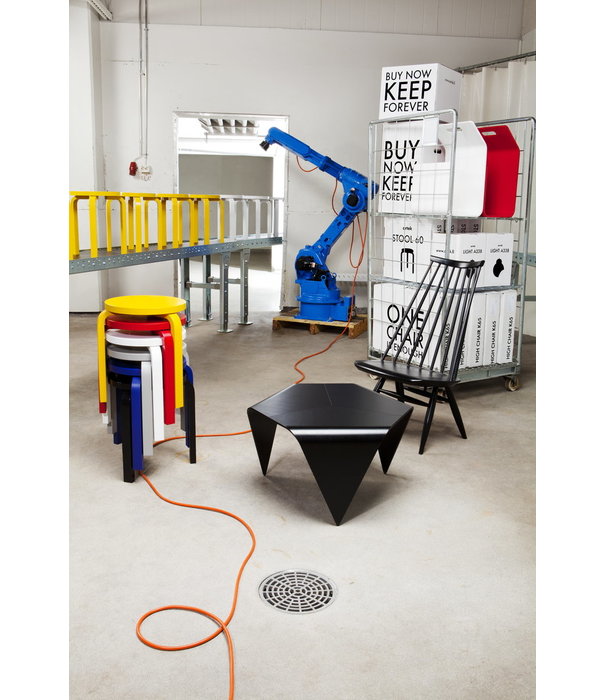Artek  Stool 60 black lacquered
