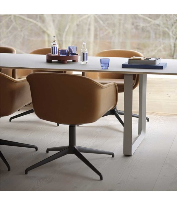 Muuto  Muuto Fiber Conference Armchair Remix 133 grey, swivel base