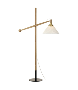 Model 325 Floor Lamp light oak, brass