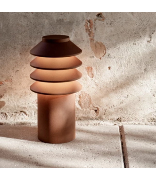 Louis Poulsen  Louis Poulsen - Bysted Garden bolderlamp kort - Corten