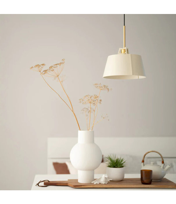 Tonone  Bella pendant, black aluminium fitting