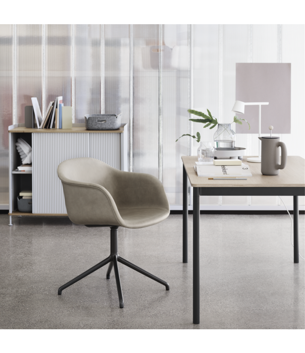 Muuto  Muuto - Enfold Tall dressoir Eiken - Grijs