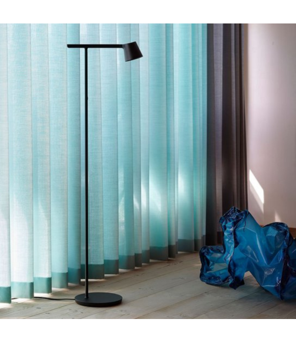 Muuto Tip Vloerlamp zwart