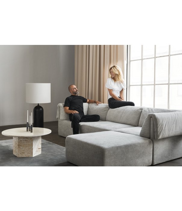 Gubi  Gubi - Wonder 3 seater sofa Kvadrat Remix 0123