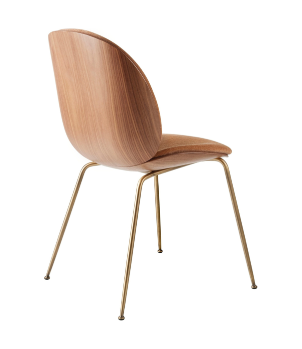 Gubi  Gubi - Beetle 3D walnut  chair - Belsuede 132 - antique brass