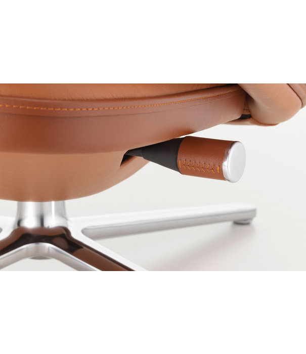 Vitra  Vitra Grand Relax lounge stoel premium leer,  cognac/ dark cognac