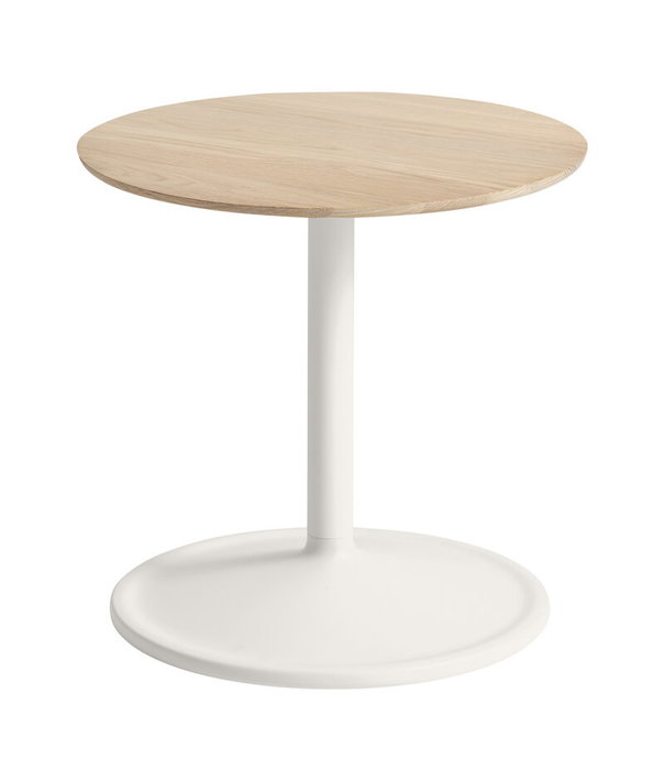 Muuto  Muuto - Soft Side Table massief eiken, off white  Ø41/H40