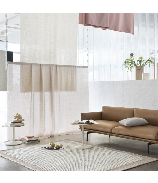 Muuto  Muuto - Soft Side table orange laminate Ø41/H48 cm