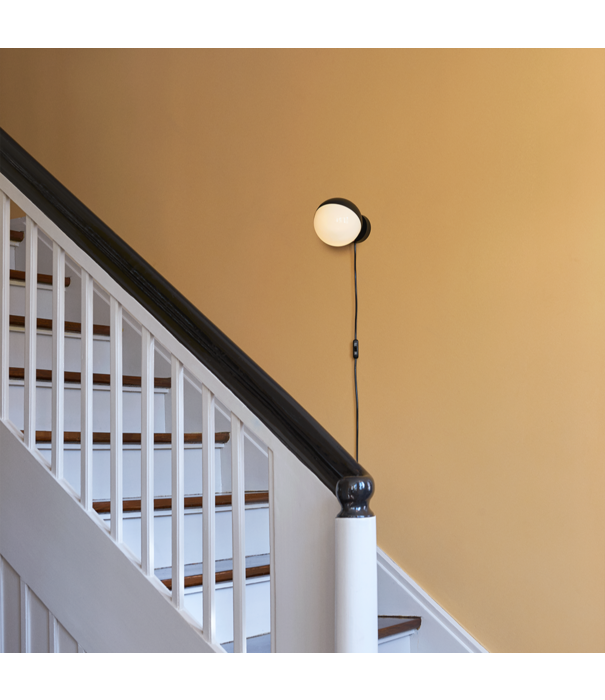Louis Poulsen  Louis Poulsen - VL Studio wall lamp w. cord Ø15 cm .