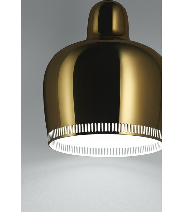 Artek  A330S Hanglamp messing  "Golden Bell"