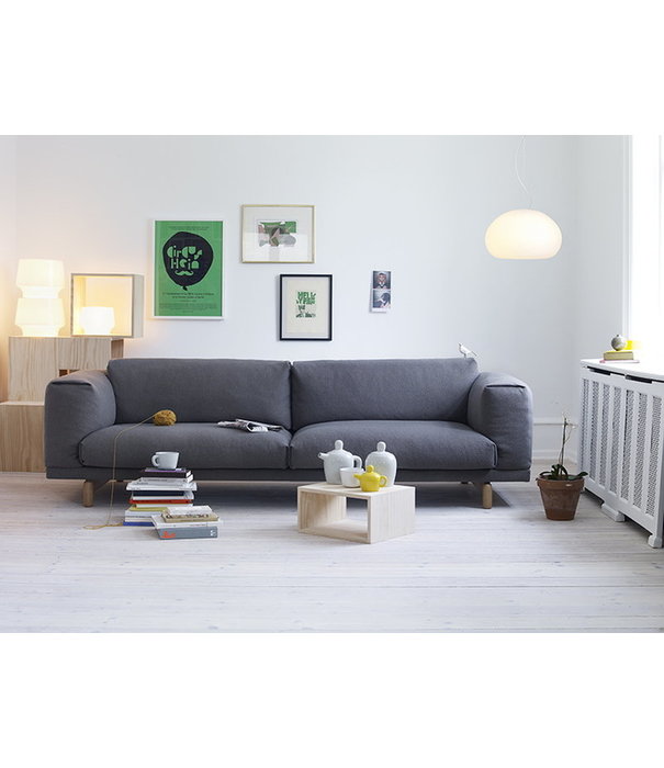 Muuto  Muuto Rest 3-seater Sofa Fiord 961 green, oak wood base