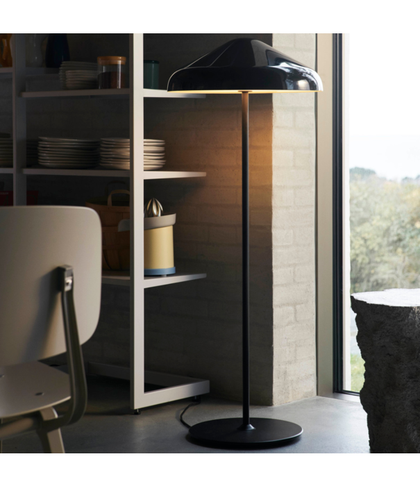 Hay  Hay - Pao steel floor lamp black