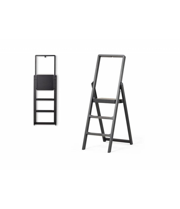 Design House Stockholm  Step Stepladder zwart beuken