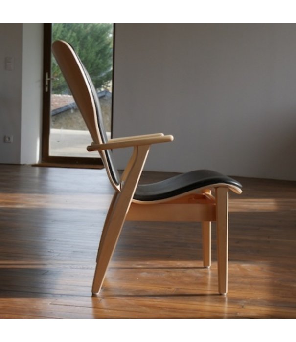 Artek  Artek - Domus lounge chair birch / black leather