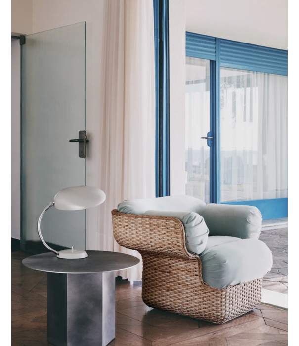 Gubi  Basket Lounge Stoel rotan, Sunday 002 velours