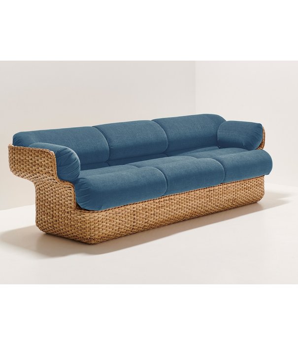 Gubi  Gubi - Basket 3-seater Sofa, rattan -Sunday 002 velvet