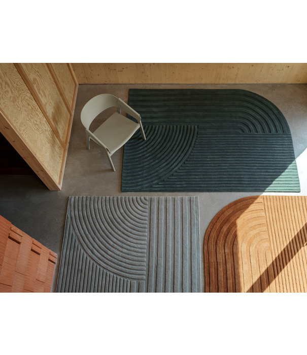 Muuto  Muuto - Relevo rug dark green wool