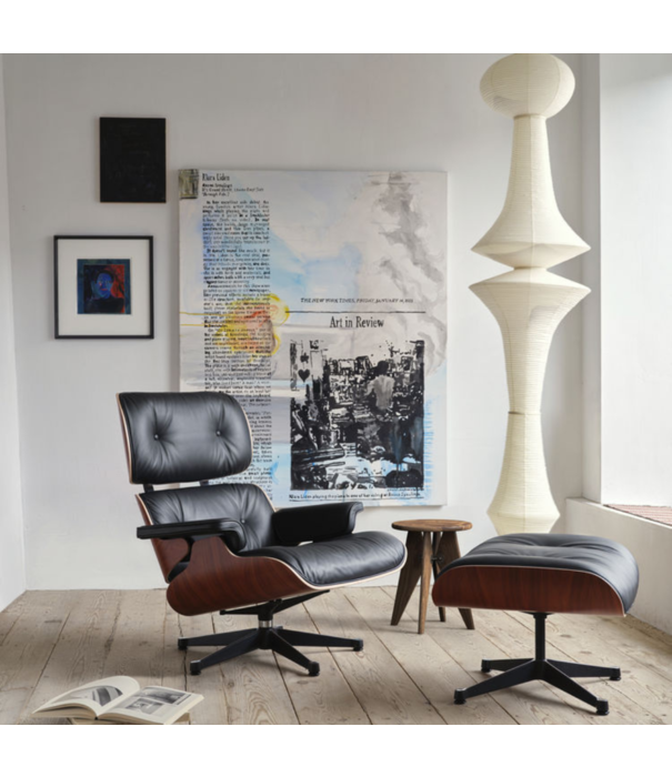 Vitra  Vitra -   Eames lounge chair ottoman walnut, white edition