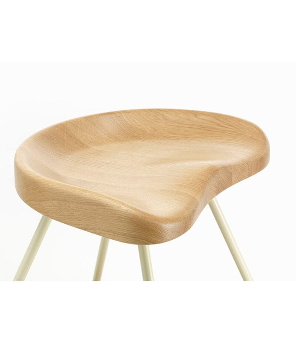 Vitra  Vitra  Tabouret No.307 Stool solid oak