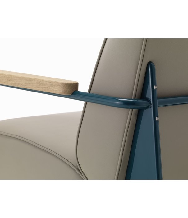 Vitra  Vitra Fauteuil de Salon armstoel -Leer Sand 71