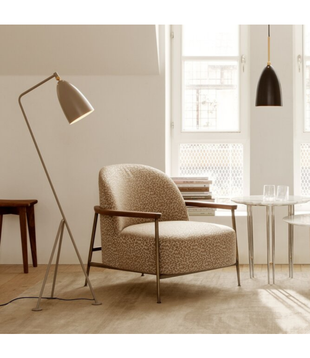 Gubi   Gubi Grossman Collection, Gräshoppa Vloerlamp Anthracite Grey Semi Matt