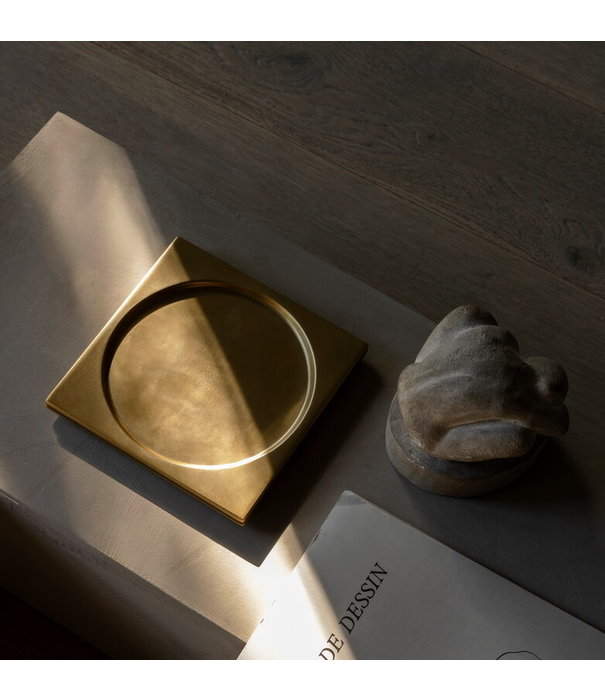 Audo Audo Copenhagen Divot Tray brass